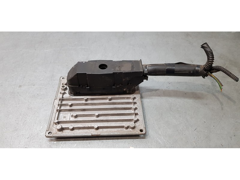 Recambio de centralita motor uce para ford focus berlina (cap) sport referencia OEM IAM 6M5112A650AAB   Recambio de centralita motor uce para ford focus berlina (cap) sport referencia OEM IAM 6M5112A650AAB