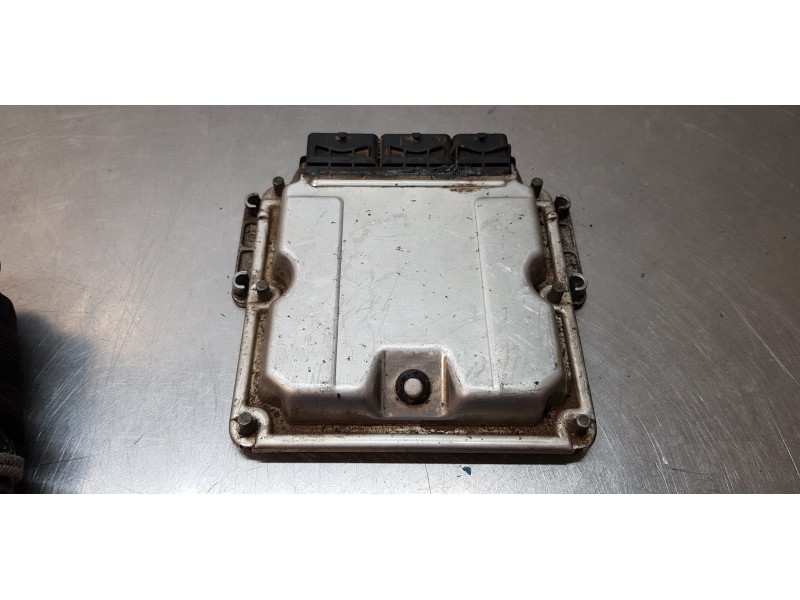 Recambio de centralita motor uce para renault espace iv (jk0) expression referencia OEM IAM 8200309318  