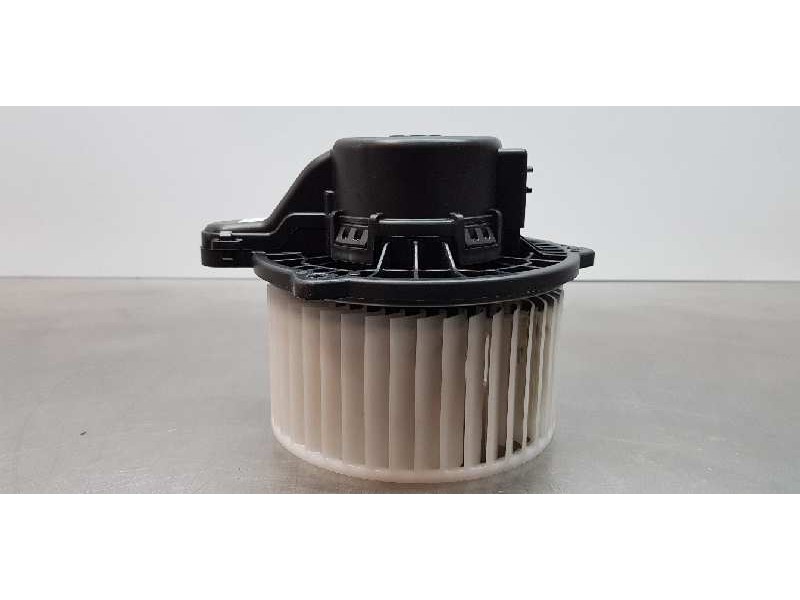 Recambio de motor calefaccion para kia ceed business referencia OEM IAM 97113J7000  