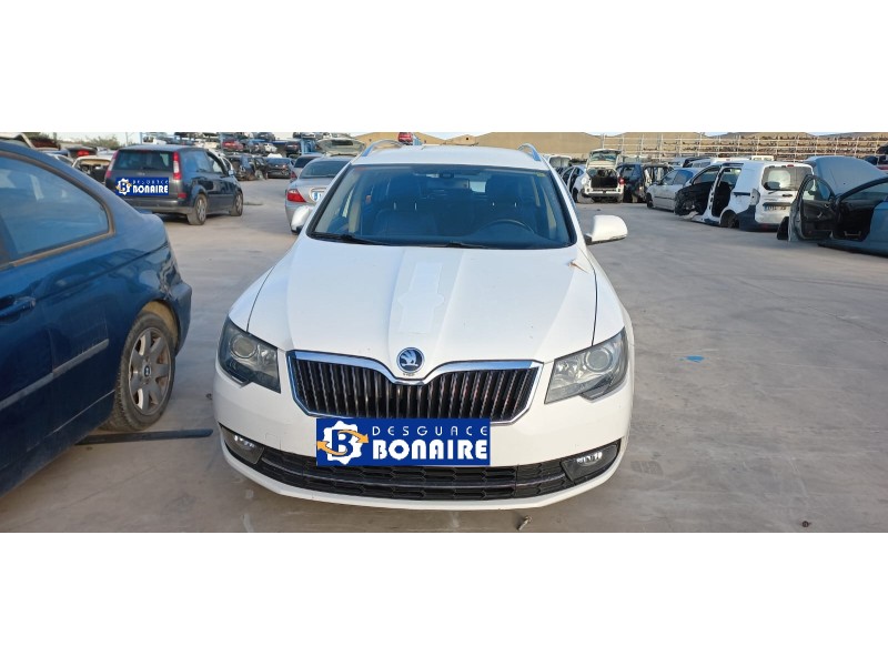 skoda suberb (3t4) del año 2014