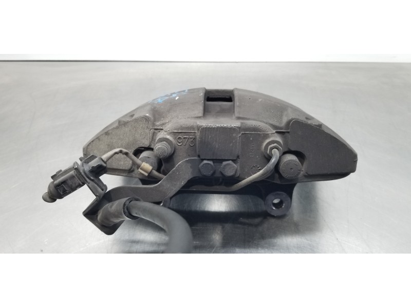 Recambio de pinza freno delantera derecha para audi a8 (4e2) 4.2 quattro referencia OEM IAM 4E0615123  