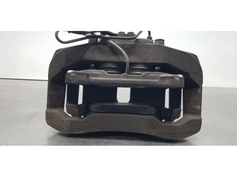 Recambio de pinza freno delantera derecha para audi a8 (4e2) 4.2 quattro referencia OEM IAM 4E0615123  