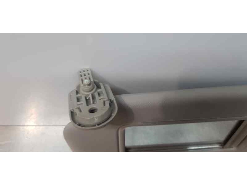 Recambio de parasol izquierdo para kia ceed business referencia OEM IAM 85210J7000ED  