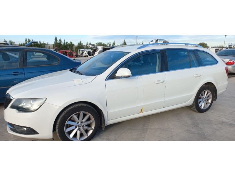 skoda suberb (3t4) del año 2014