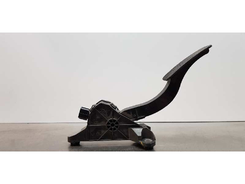 Recambio de pedal acelerador para kia ceed business referencia OEM IAM 32700G4200 6 PINES 