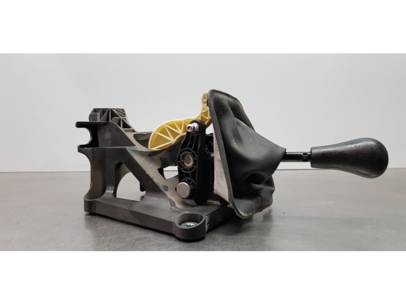Recambio de palanca cambio para nissan nv 200 (m20) kombi comfort referencia OEM IAM 34101BJ00A  