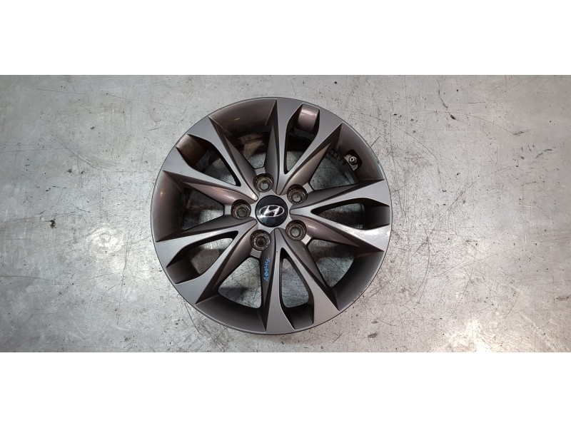 Recambio de llanta para hyundai ix35 comfort 2wd referencia OEM IAM 529102Y510  