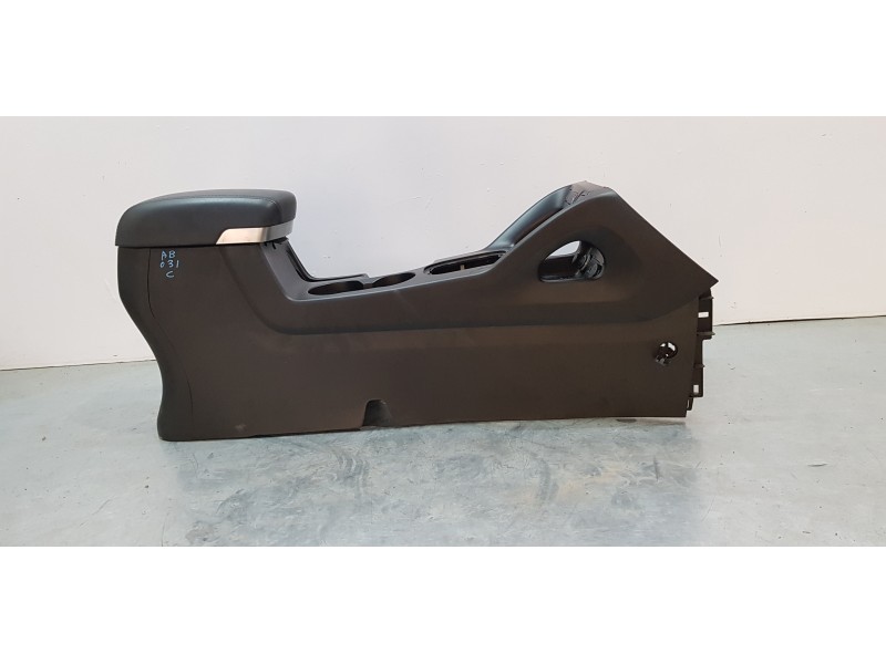 Recambio de apoyabrazos central para hyundai ix35 style 2wd referencia OEM IAM 846112Y0009P   Recambio de apoyabrazos central para hyundai ix35 style 2wd referencia OEM IAM 846112Y0009P