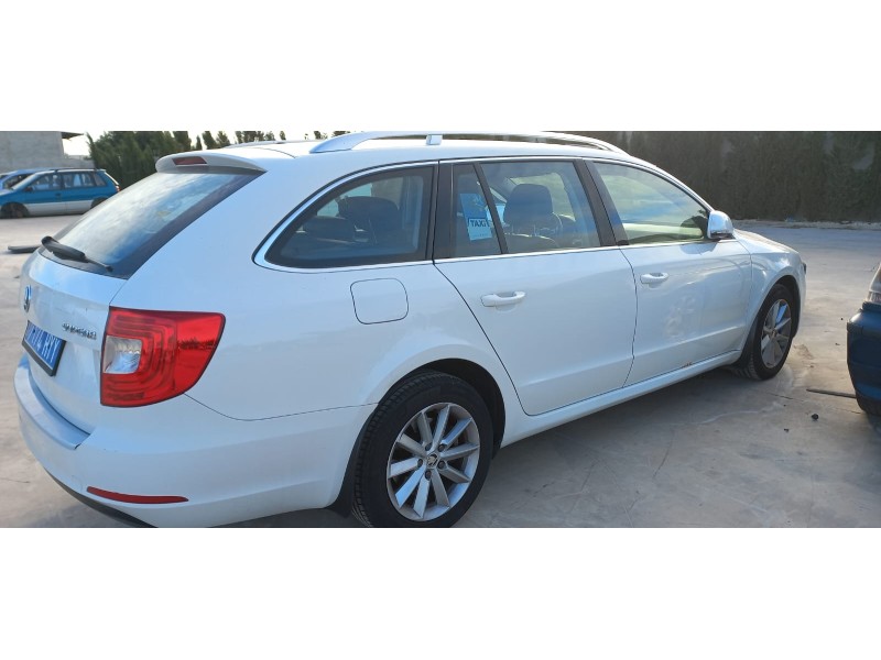 skoda suberb (3t4) del año 2014