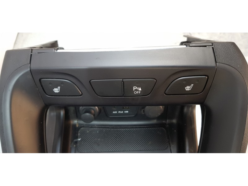 Recambio de apoyabrazos central para hyundai ix35 style 2wd referencia OEM IAM 846112Y0009P   Recambio de apoyabrazos central para hyundai ix35 style 2wd referencia OEM IAM 846112Y0009P