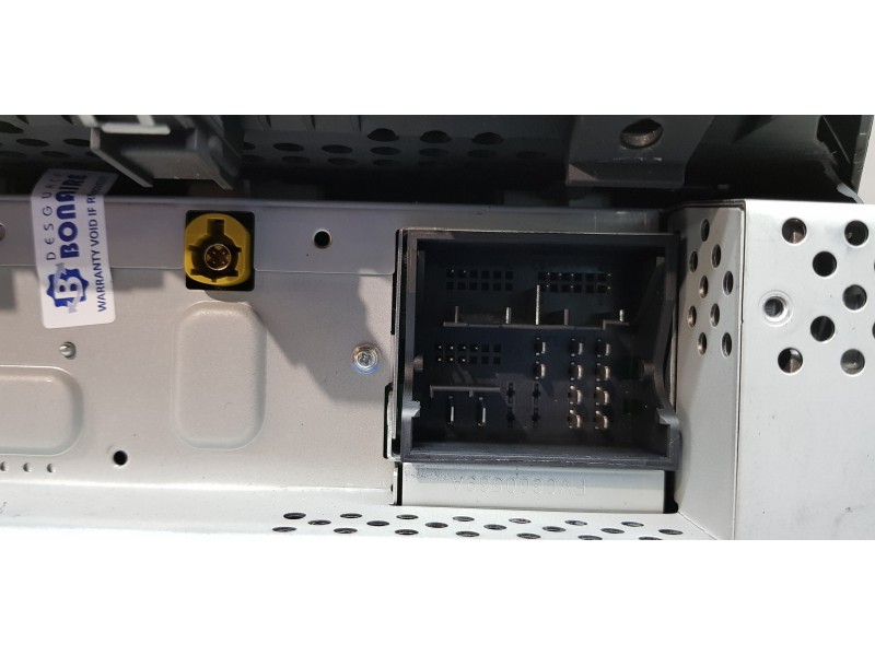 Recambio de pantalla multifuncion para seat leon sportstourer (kl8) xcellence referencia OEM IAM 5FA035869AWVA 5FA035869A 