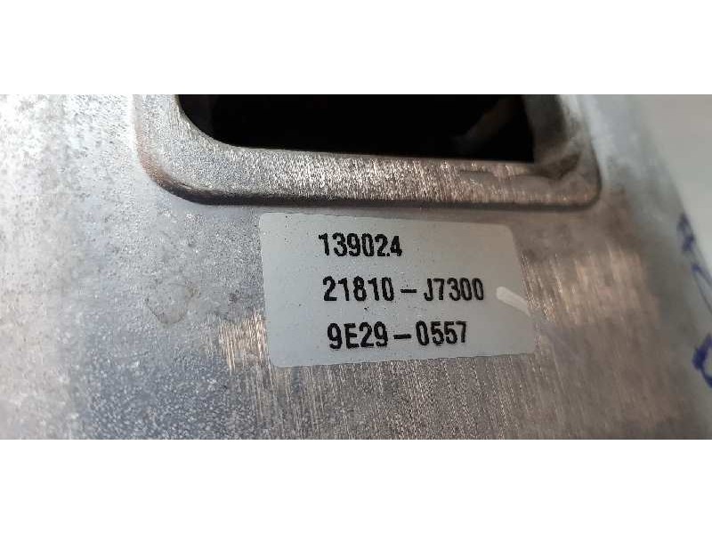 Recambio de soporte motor derecho para kia ceed business referencia OEM IAM 21810J7300  