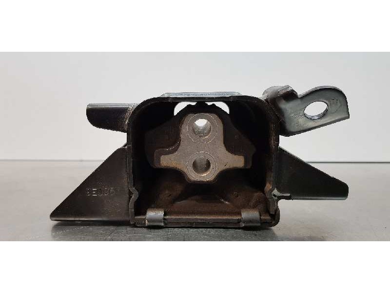 Recambio de soporte motor izquierdo para kia ceed business referencia OEM IAM 21830G4000  