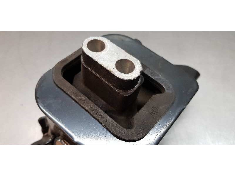 Recambio de soporte motor izquierdo para kia ceed business referencia OEM IAM 21830G4000  