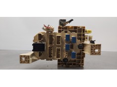 Recambio de caja reles / fusibles para opel agila b enjoy referencia OEM IAM 3677051K41   2