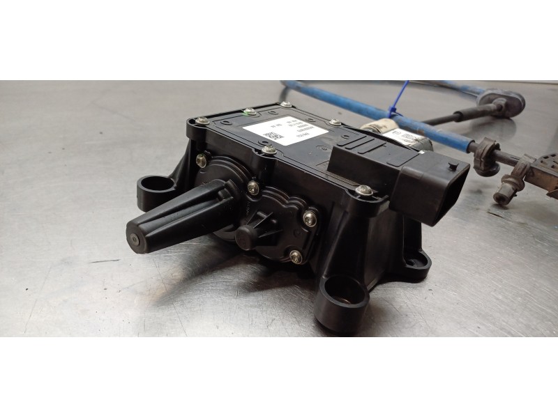 Recambio de freno de mano electrico para peugeot 5008 allure referencia OEM IAM 9673081580 A2C53379976  Recambio de freno de mano electrico para peugeot 5008 allure referencia OEM IAM 9673081580 A2C53379976