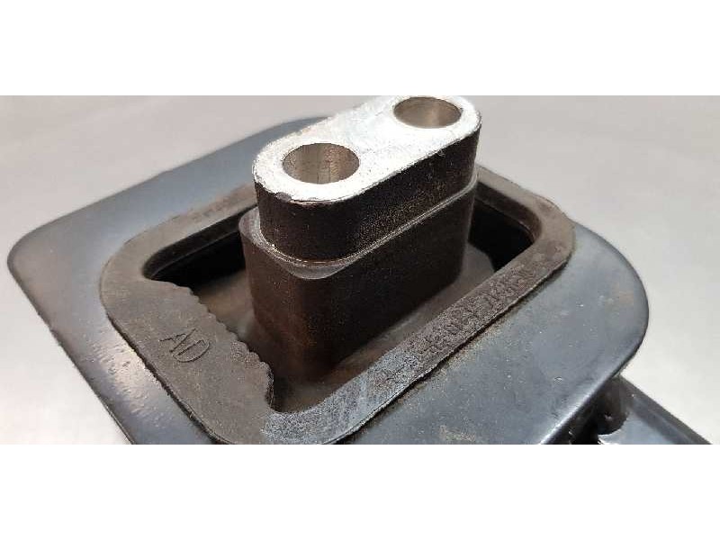 Recambio de soporte motor izquierdo para kia ceed business referencia OEM IAM 21830G4000  