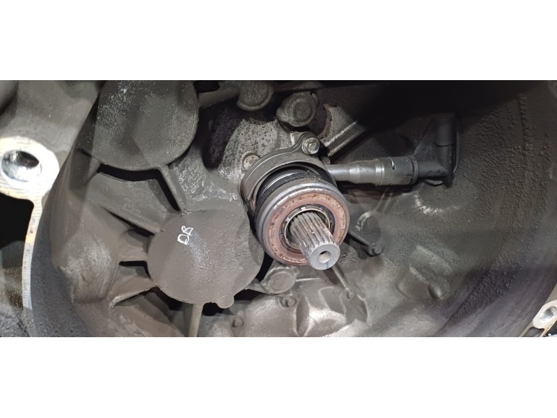 Recambio de caja cambios para ford c-max trend referencia OEM IAM CV6R7002KD CV6R7002KC 