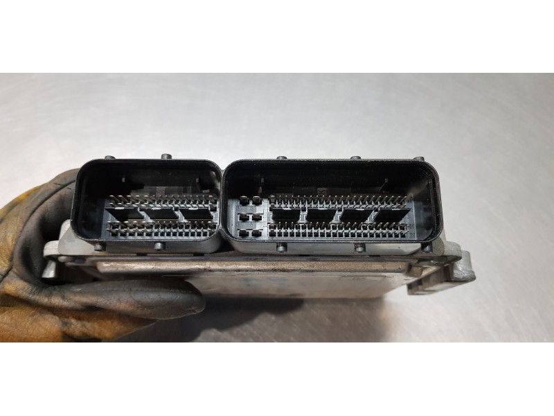 Recambio de centralita motor uce para hyundai ix35 style 2wd referencia OEM IAM 391202A001  