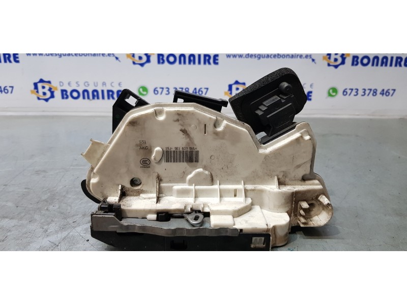 Recambio de cerradura puerta delantera izquierda para skoda rapid active referencia OEM IAM 5E1837015A  