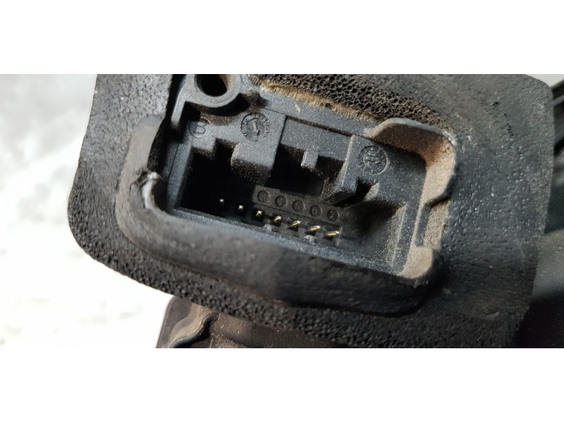 Recambio de cerradura puerta delantera izquierda para skoda rapid active referencia OEM IAM 5E1837015A  