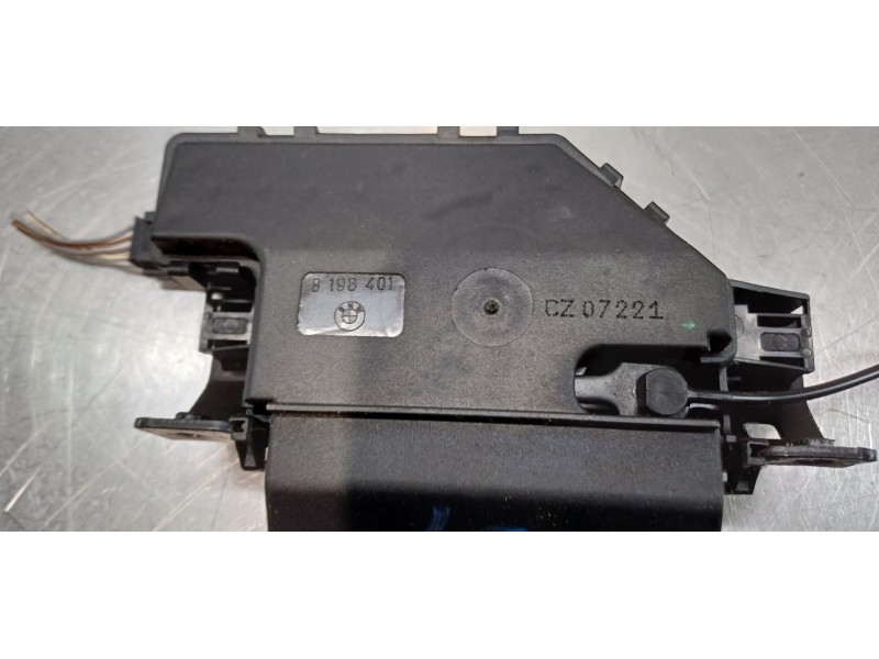 Recambio de cerradura maletero / porton para bmw serie 1 berlina (e81/e87) 116i referencia OEM IAM 51247840617   Recambio de cerradura maletero / porton para bmw serie 1 berlina (e81/e87) 116i referencia OEM IAM 51247840617