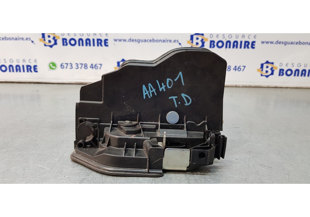 Recambio de cerradura puerta trasera derecha para bmw serie 1 lim. 5-trg. (f20) 118d referencia OEM IAM 7229460  