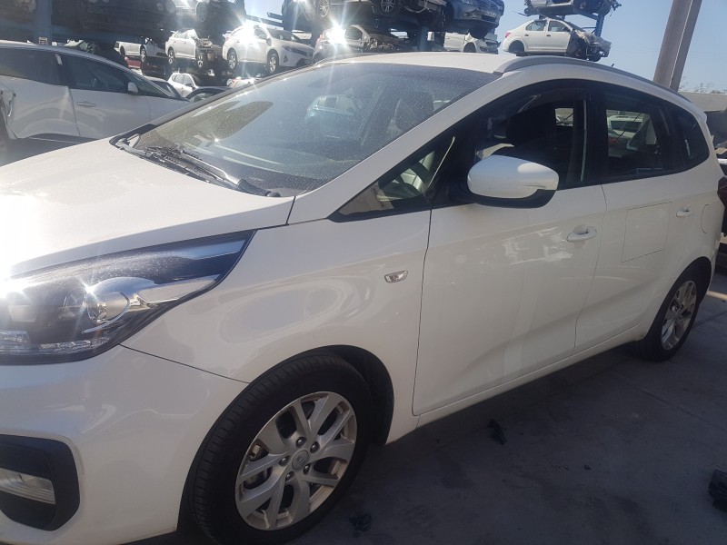 kia carens ( ) del año 2017