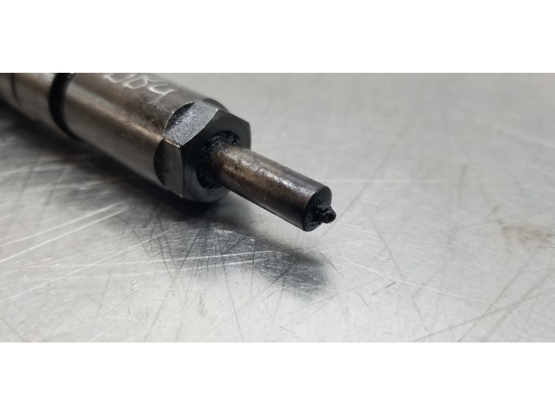 Recambio de inyector para peugeot 207 x-line referencia OEM IAM 0445110252  