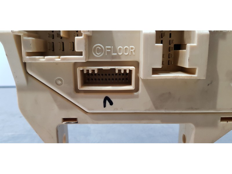 Recambio de caja reles / fusibles para kia carens ( ) concept referencia OEM IAM 91950A4510  