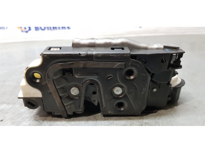 Recambio de cerradura puerta trasera derecha para skoda rapid active referencia OEM IAM 5E0839016A  