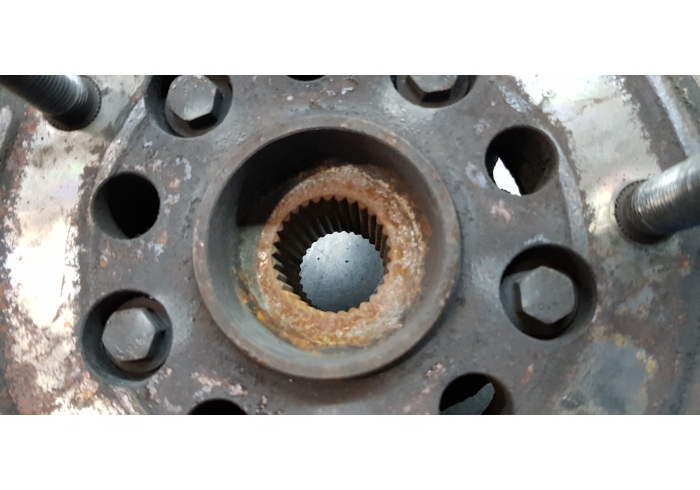 Recambio de mangueta delantera izquierda para ford transit kastenwagen (ttg) 310 l2 ambiente referencia OEM IAM 2350086 BK213K18