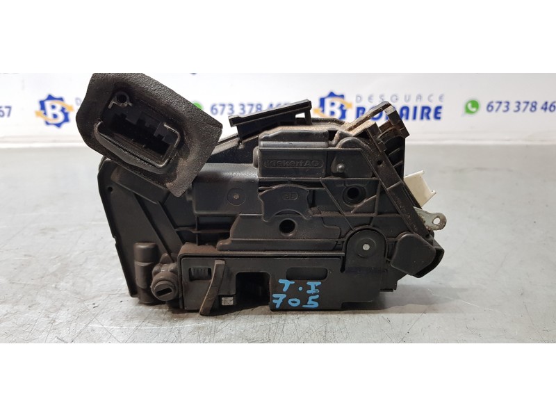 Recambio de cerradura puerta trasera izquierda para skoda rapid active referencia OEM IAM 5E0839015A  