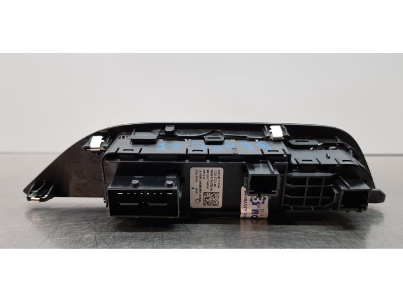 Recambio de mando elevalunas delantero izquierdo para peugeot 2008 (p1) allure referencia OEM IAM 98421760ZD  