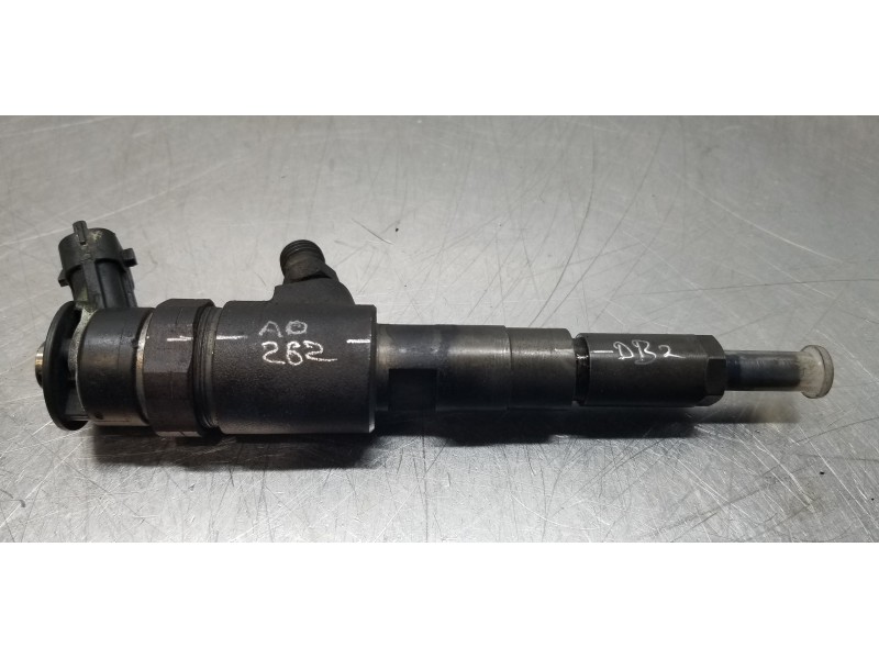 Recambio de inyector para peugeot 207 x-line referencia OEM IAM 0445110252  
