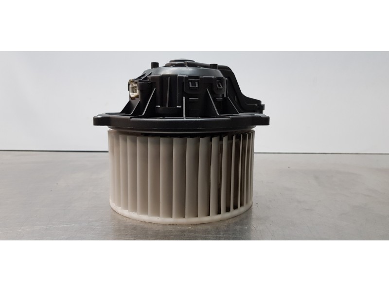 Recambio de motor calefaccion para hyundai ix35 style 2wd referencia OEM IAM 971132Y000   Recambio de motor calefaccion para hyundai ix35 style 2wd referencia OEM IAM 971132Y000