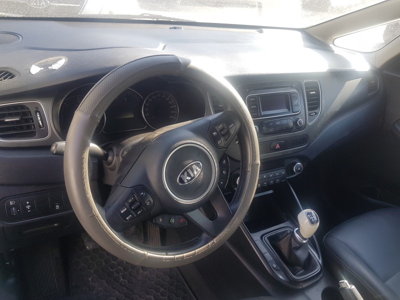 kia carens ( ) del año 2017