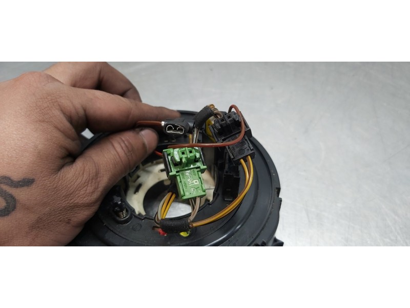 Recambio de anillo airbag para bmw serie 1 berlina (e81/e87) 118d referencia OEM IAM 61319122509 6967325  Recambio de anillo airbag para bmw serie 1 berlina (e81/e87) 118d referencia OEM IAM 61319122509 6967325