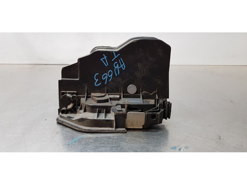 Recambio de cerradura puerta trasera derecha para bmw x5 (e70) xdrive35d referencia OEM IAM 7229460  