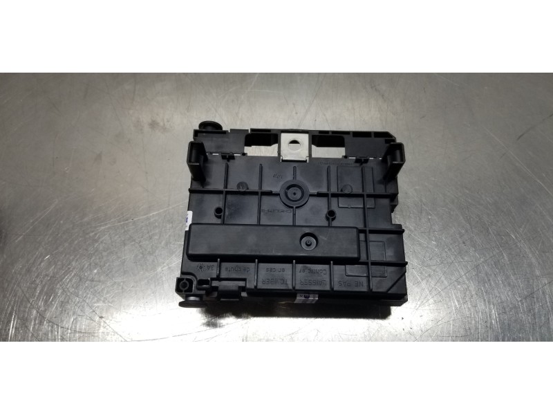 Recambio de caja reles / fusibles para peugeot 207 x-line referencia OEM IAM 9661708280 BSML11 