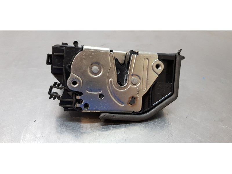 Recambio de cerradura puerta trasera derecha para bmw x5 (e70) xdrive35d referencia OEM IAM 7229460  