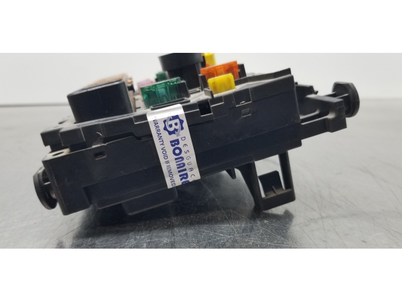 Recambio de caja reles / fusibles para peugeot 207 x-line referencia OEM IAM 9661708280 BSML11 