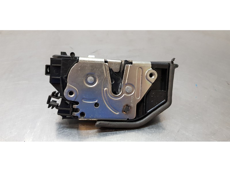 Recambio de cerradura puerta trasera derecha para bmw x5 (e70) xdrive35d referencia OEM IAM 7229460  