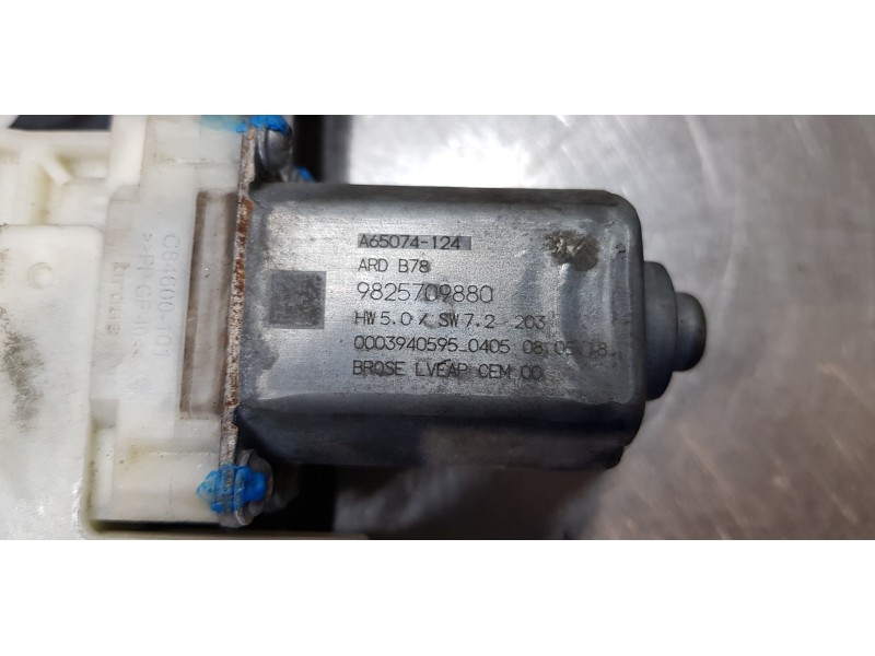 Recambio de elevalunas trasero derecho para citroen c4 grand picasso feel referencia OEM IAM 9825709880   Recambio de elevalunas trasero derecho para citroen c4 grand picasso feel referencia OEM IAM 9825709880