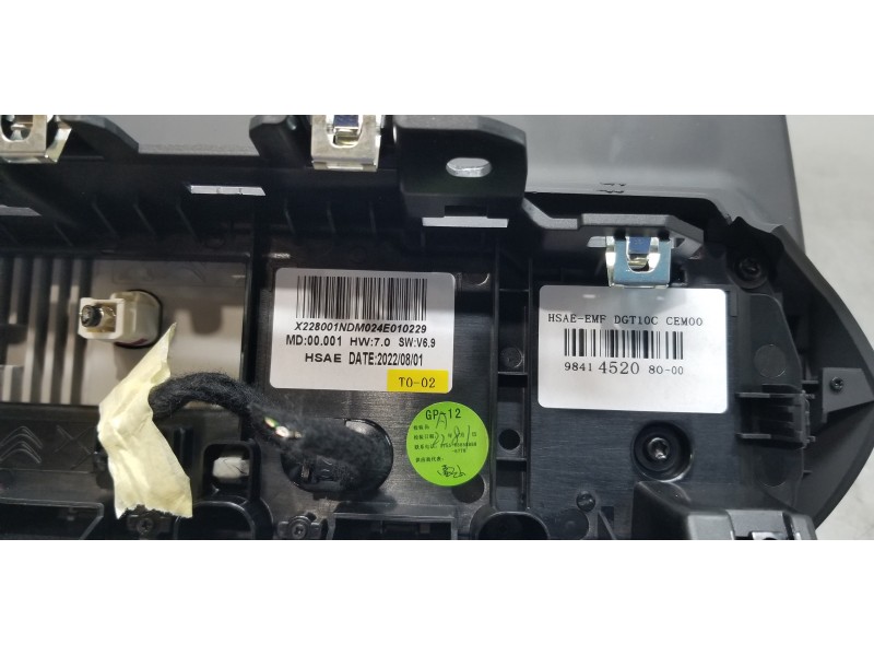 Recambio de pantalla multifuncion para peugeot 2008 (p1) allure referencia OEM IAM 9841452080  