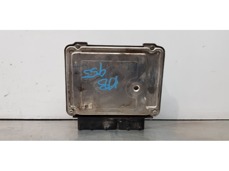 Recambio de centralita motor uce para opel vectra c berlina comfort referencia OEM IAM 55201790  