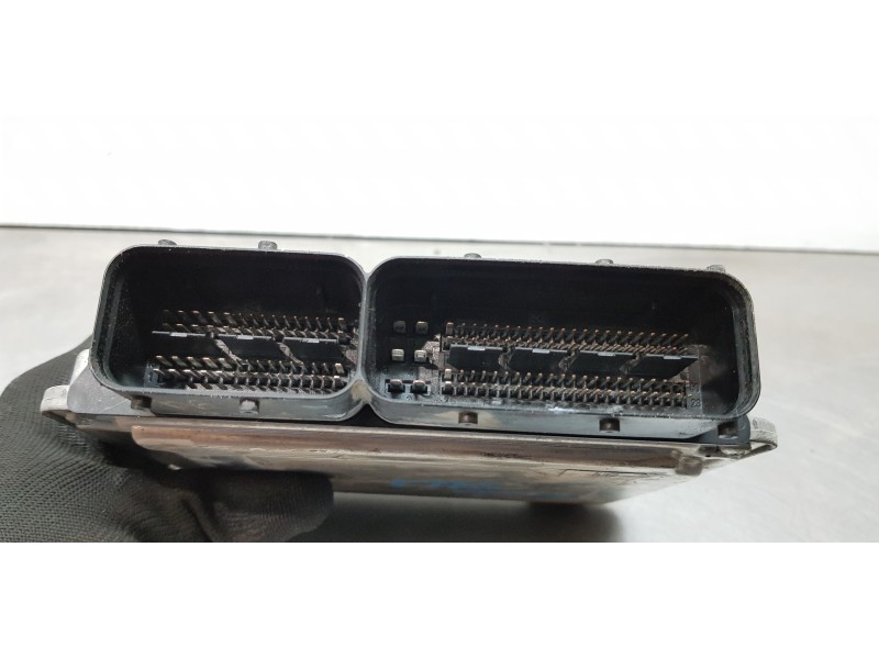 Recambio de centralita motor uce para opel vectra c berlina comfort referencia OEM IAM 55201790  