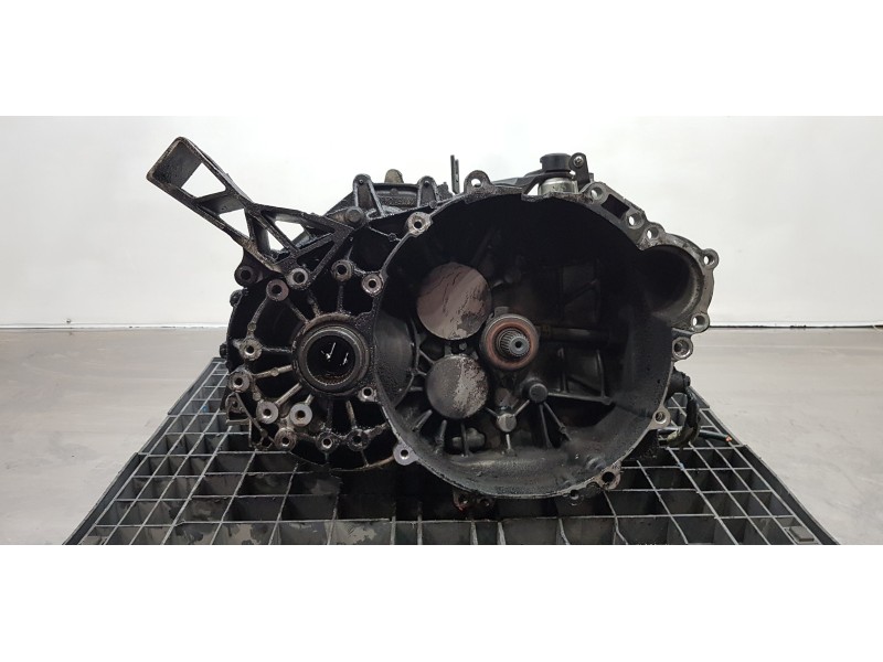 Recambio de caja cambios para volvo xc70 d5 awd kinetic (136kw) referencia OEM IAM 8252344 566R7002BD 