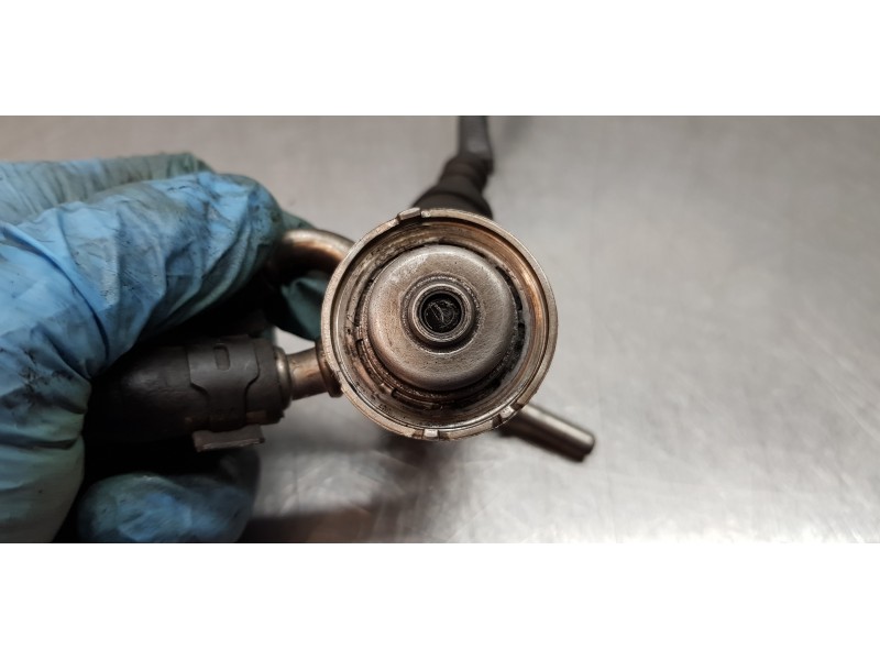 Recambio de inyector para renault scenic iv grand zen referencia OEM IAM 208997976R  