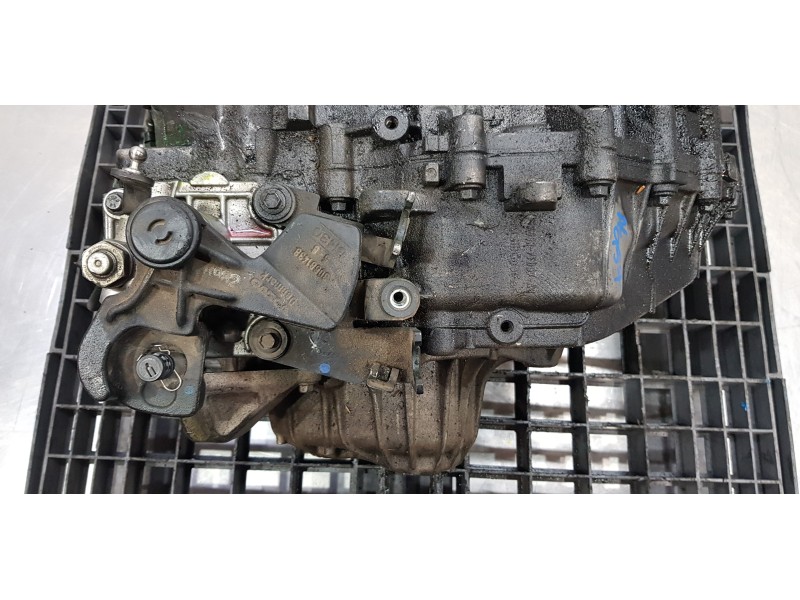 Recambio de caja cambios para volvo xc70 d5 awd kinetic (136kw) referencia OEM IAM 8252344 566R7002BD 